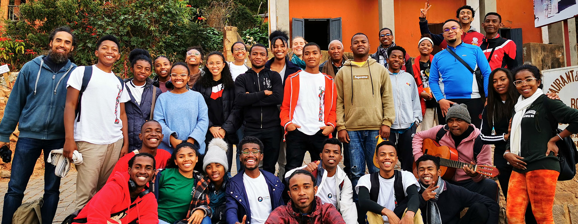 Photo de groupe des étudiants de PNM