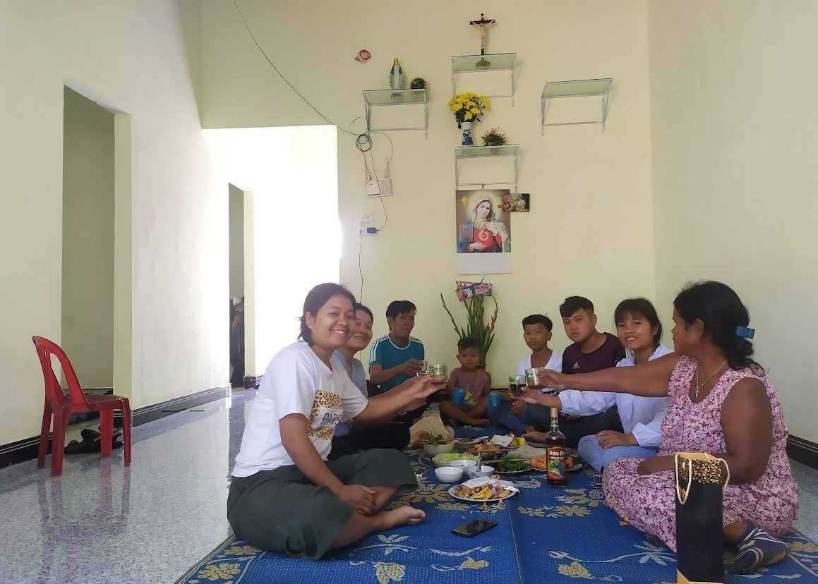 Bdao and her family in the new renovated house 